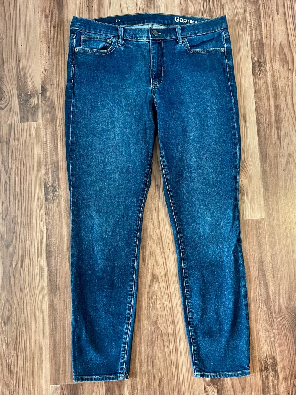 GAP 1969 Blue Jeans Women’s Size 32R